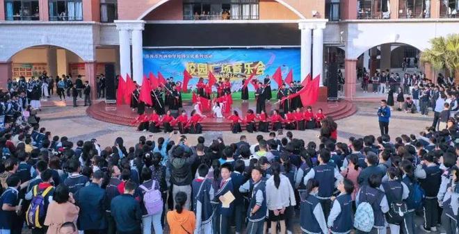 情侣湾壹号售楼处｜楼盘评测｜最新价格凯发·k8国际珠海情侣湾壹号网站-(图15)